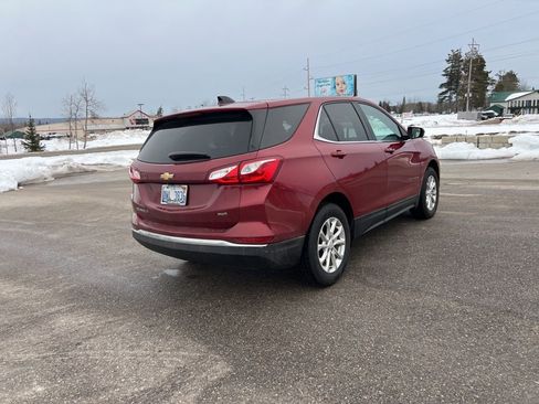 Used 2020 Chevrolet Equinox LT w/ Driver Convenience Package image 8