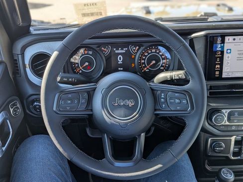 New 2026 Jeep Gladiator Sport image 10