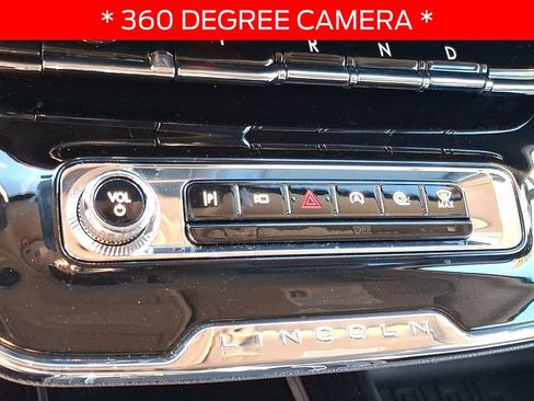 Used 2025 Lincoln Corsair AWD w/ Equipment Group 101A image 23