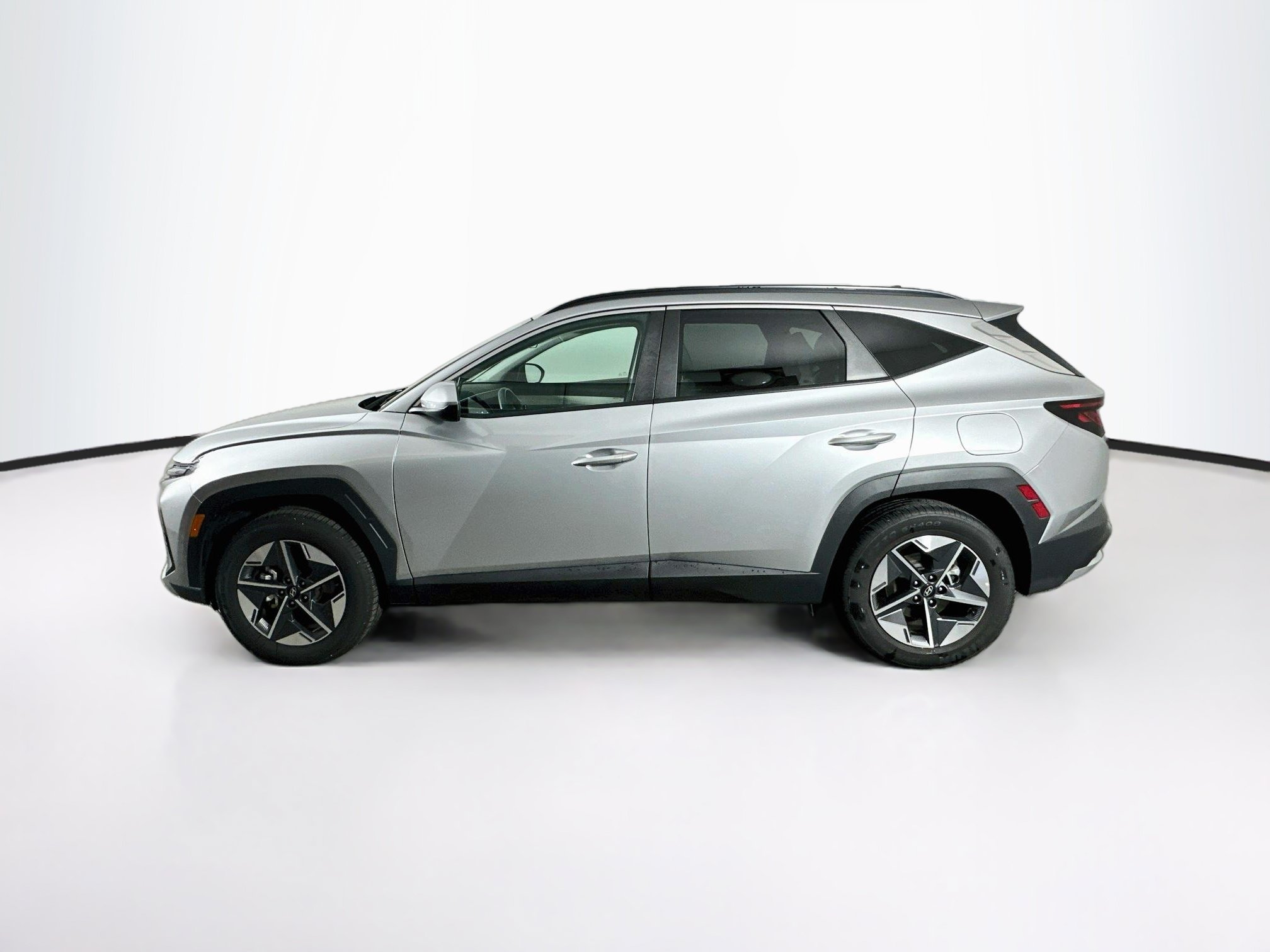 Used 2025 Hyundai Tucson SEL AWD/4WD image 4