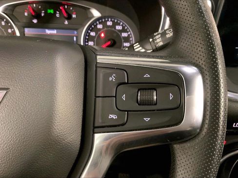 Used 2025 Chevrolet Blazer LT AWD/4WD image 19