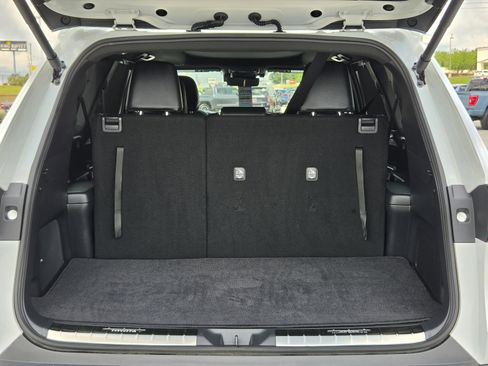 Used 2025 Toyota Grand Highlander AWD Hybrid image 10