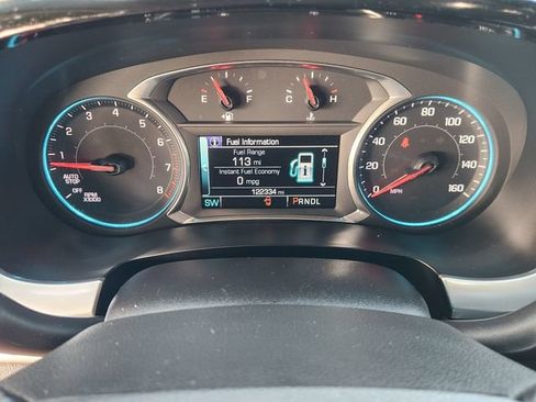 Used 2018 Chevrolet Traverse Premier w/ Driver Confidence II Package FWD image 15