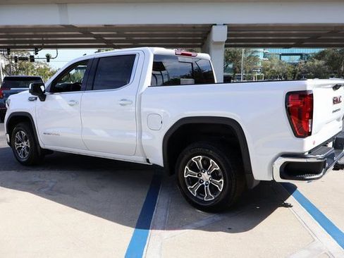 New 2026 GMC Sierra 1500 SLE w/ Preferred Package RWD image 4