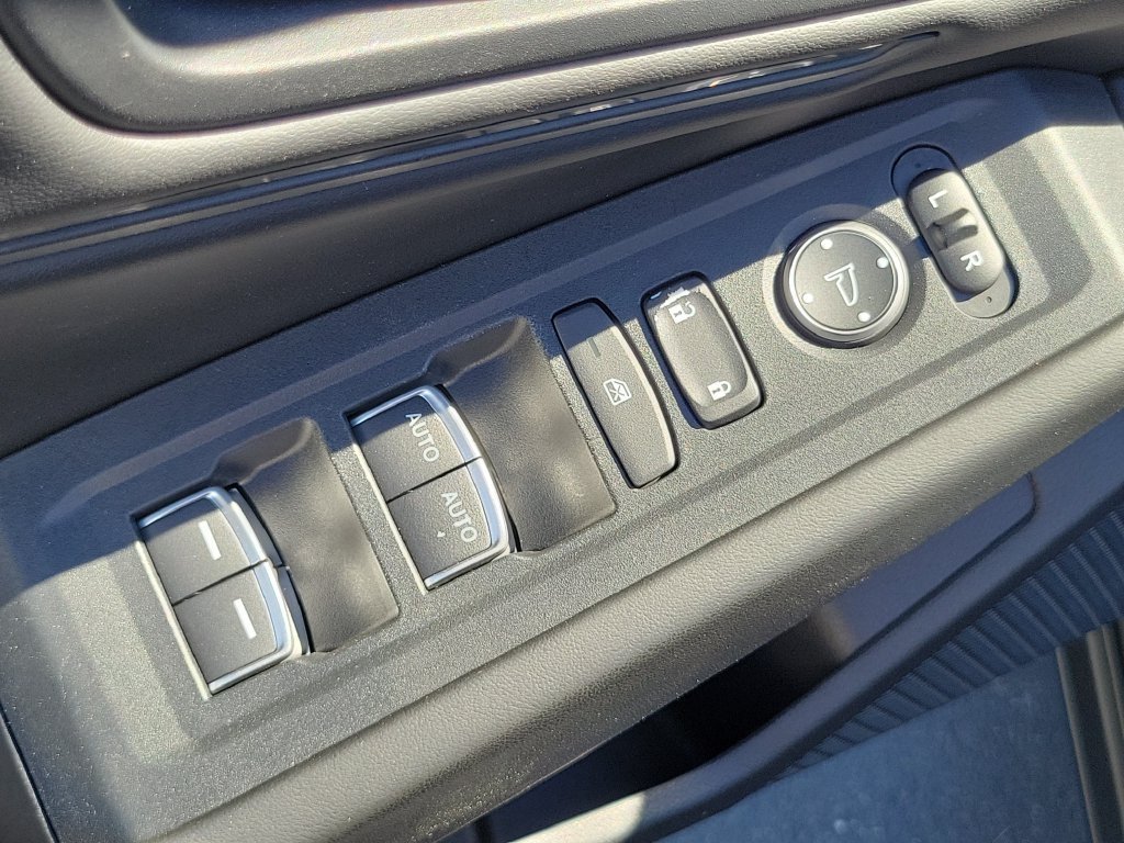 Certified 2024 Honda Accord EX image 19