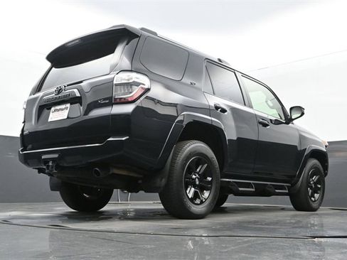 Used 2021 Toyota 4Runner SR5 image 11