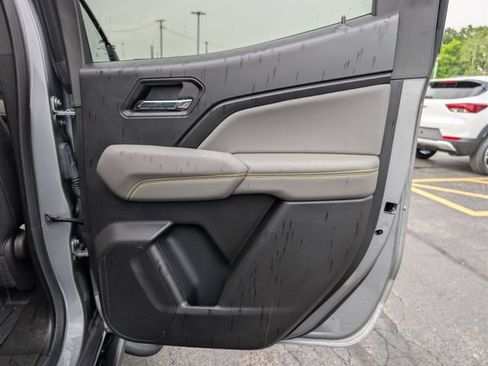 Used 2025 Chevrolet Colorado ZR2 AWD/4WD image 18