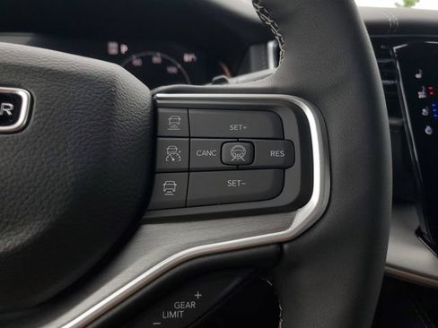 New 2026 Jeep Grand Wagoneer Limited AWD/4WD image 25