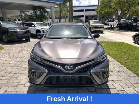 Used 2021 Toyota Camry SE FWD image 19