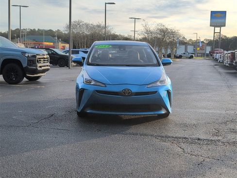 Used 2022 Toyota Prius L Eco image 9