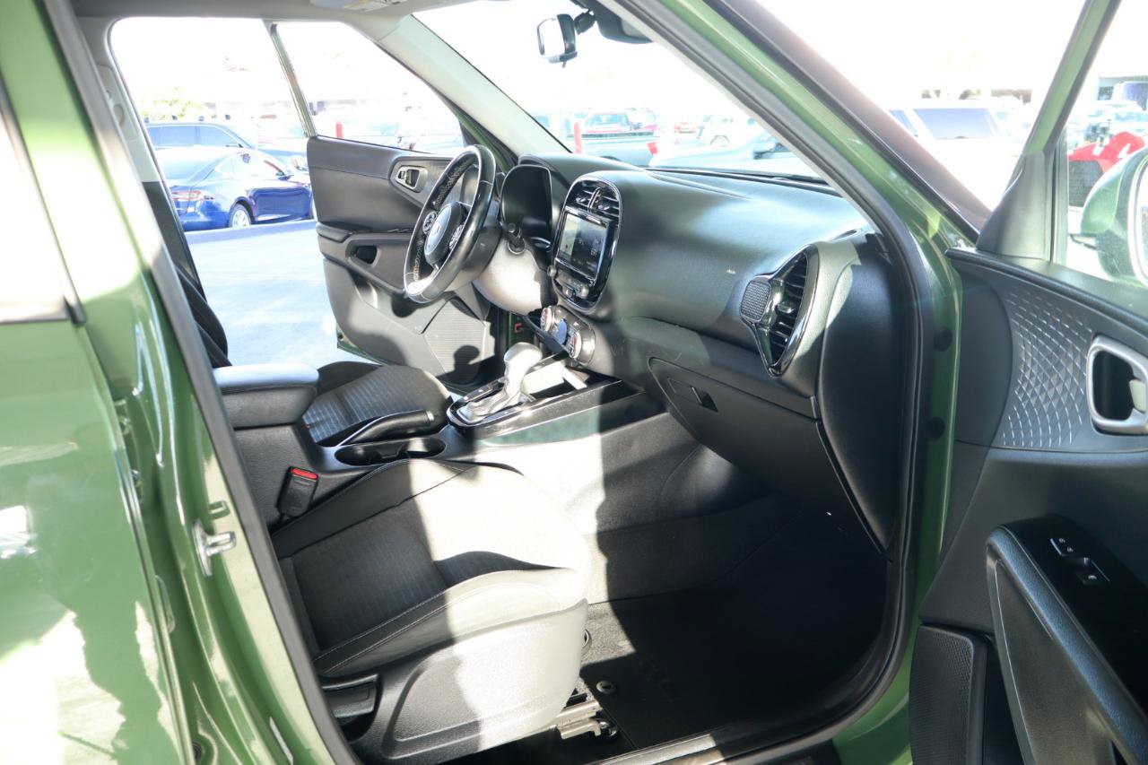 Used 2021 Kia Soul EX FWD image 37
