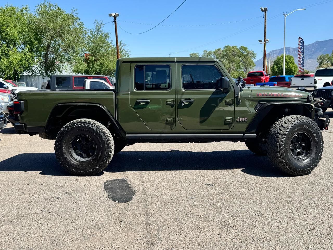 Used 2021 Jeep Gladiator Rubicon AWD/4WD image 9