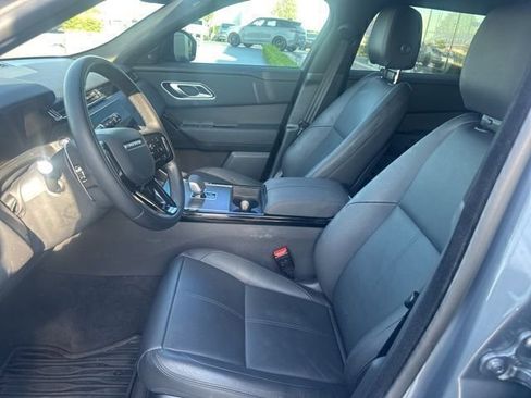 Used 2025 Land Rover Range Rover Velar Dynamic SE image 9