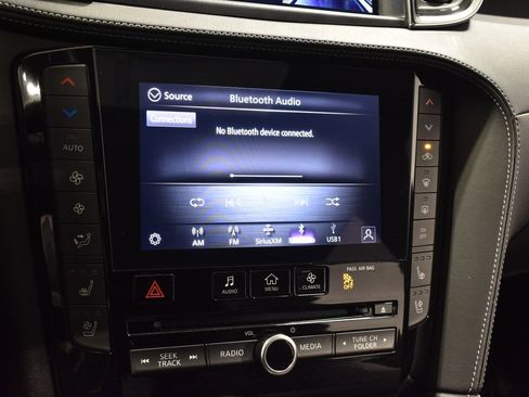 Certified 2025 INFINITI QX55 Essential w/ Accent Package image 24