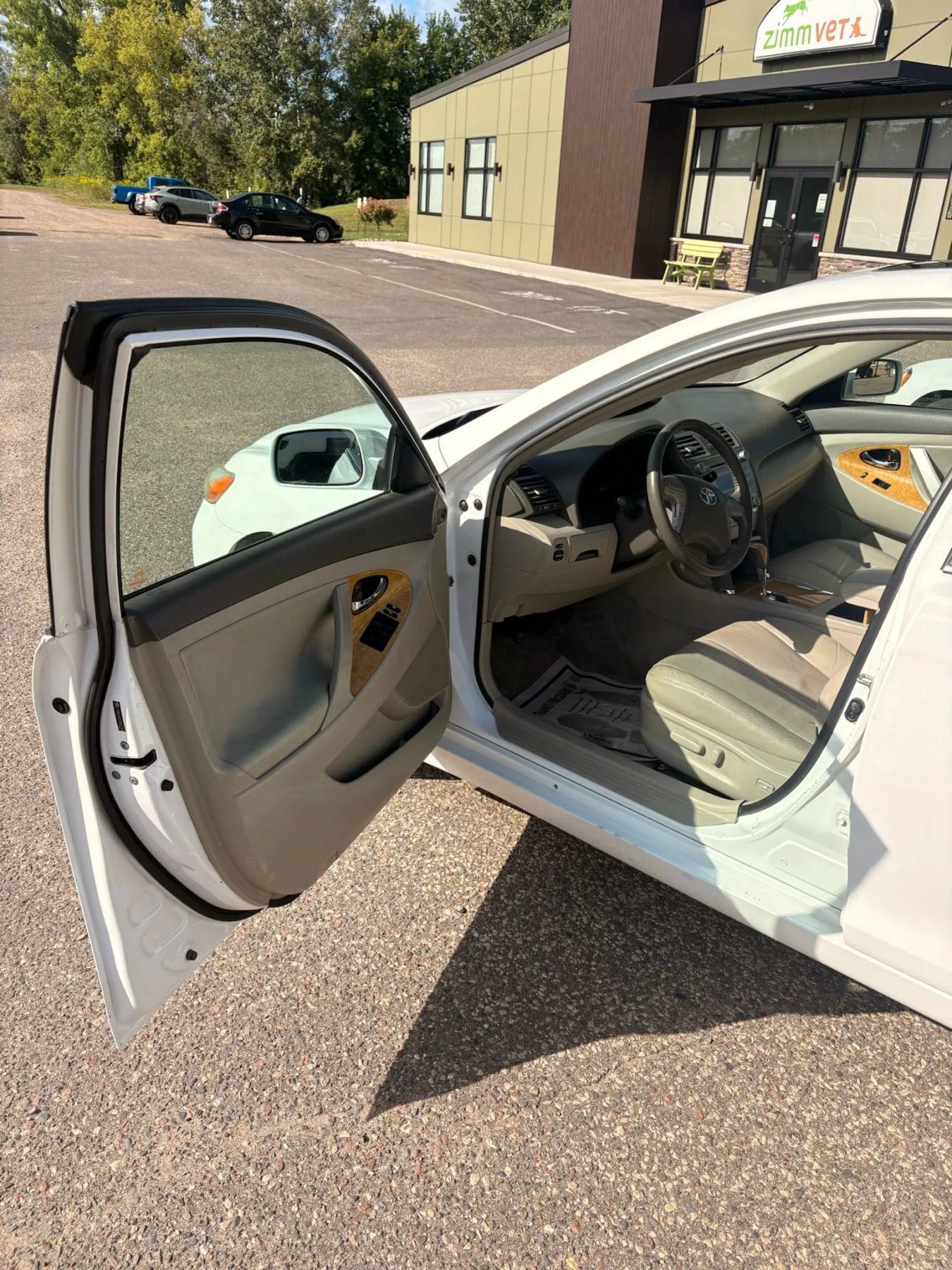 Used 2007 Toyota Camry XLE FWD image 10
