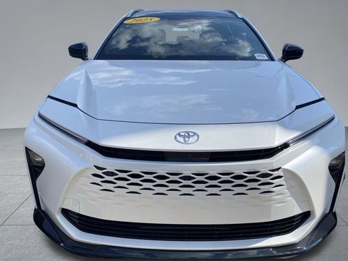 New 2025 Toyota Crown Signia image 17