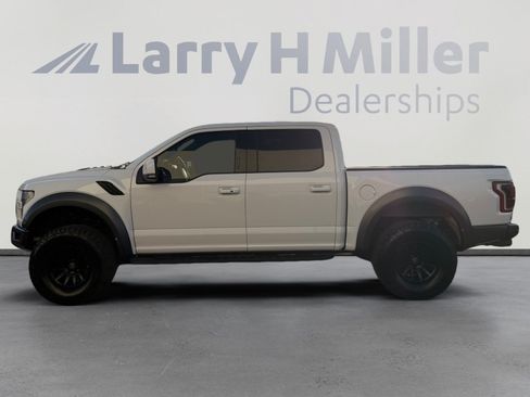 Used 2019 Ford F150 Raptor w/ Equipment Group 802A Luxury AWD/4WD image 2