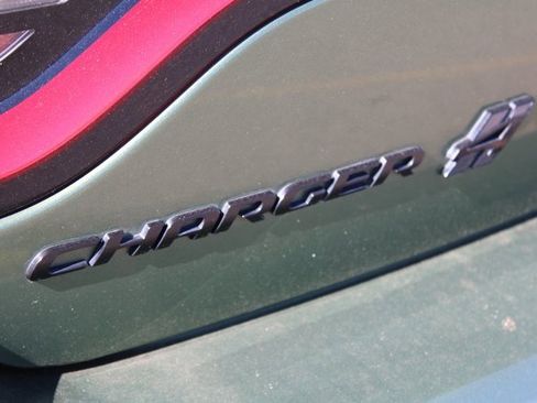 Used 2021 Dodge Charger SXT w/ Driver Convenience Group image 10