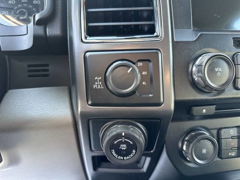 Used 2018 Ford F150 XLT w/ Equipment Group 302A Luxury image 30