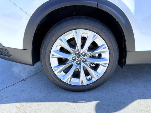 Certified 2026 MAZDA CX-90 3.3 Turbo w/ Preferred Package AWD/4WD image 24