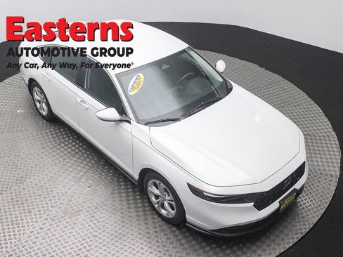 Used 2025 Honda Accord LX image 3