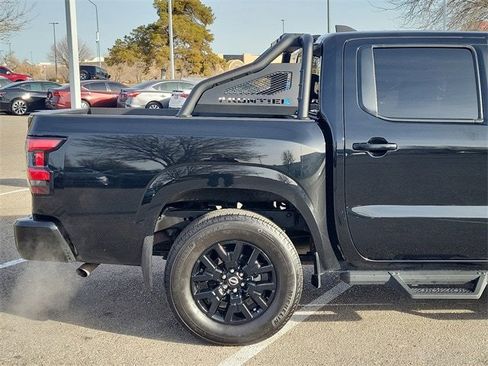Certified 2023 Nissan Frontier SV w/ Midnight Edition Package image 4