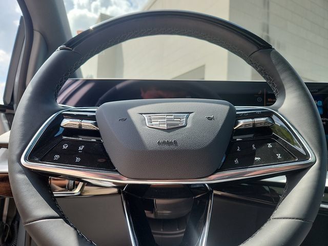 Certified 2026 Cadillac Optiq Sport 2 w/ LPO, Floor Liner Package AWD/4WD image 20