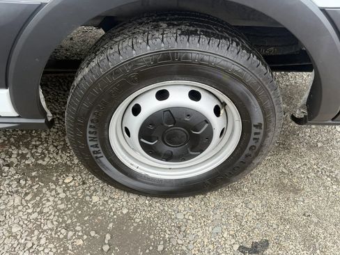 Used 2019 Ford Transit 150 130 Low Roof RWD image 30