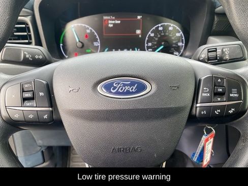 Used 2023 Ford Maverick XL image 8