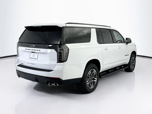 Used 2026 Chevrolet Suburban Z71 w/ Z71 Off-Road Package AWD/4WD image 5