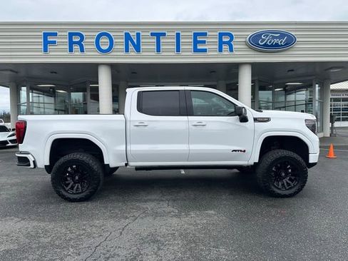 Used 2023 GMC Sierra 1500 AT4 w/ AT4 Preferred Package image 1