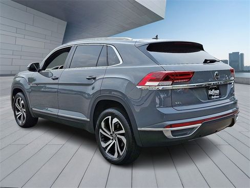 Used 2023 Volkswagen Atlas Cross Sport SEL image 4