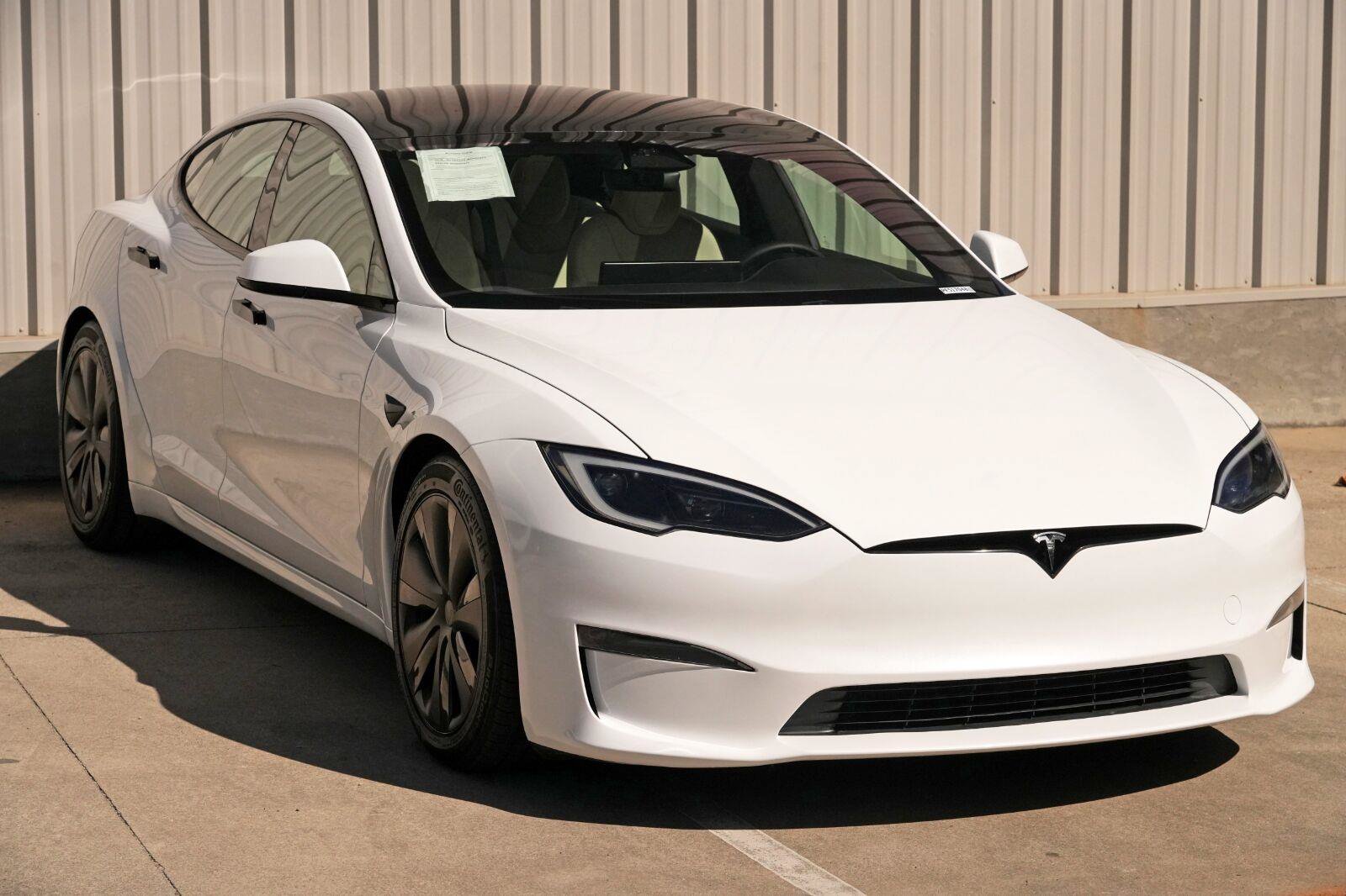 Used 2023 Tesla Model S Standard Range AWD/4WD image 58