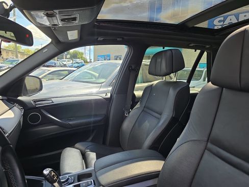 Used 2011 BMW X5 M image 18