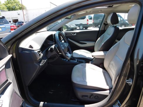 Used 2021 Hyundai Ioniq Limited FWD image 16