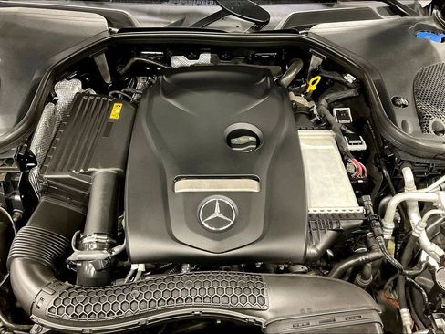 Used 2019 Mercedes-Benz E 300 4MATIC image 30