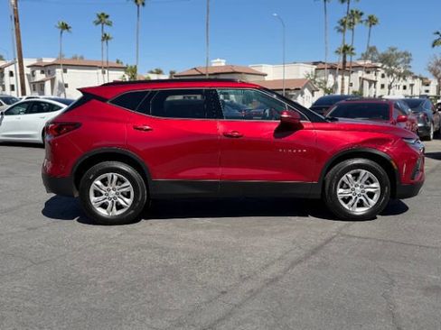 Used 2020 Chevrolet Blazer LT image 2