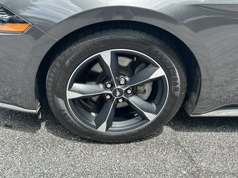 Used 2020 Ford Mustang Coupe RWD image 12