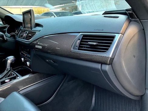 Used 2018 Audi S7 Prestige w/ Driver Assistance Package image 16