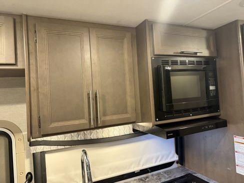 Used 2024 Ford E-450 and Econoline 450 Super Duty w/ Motorhome Prep Package image 57