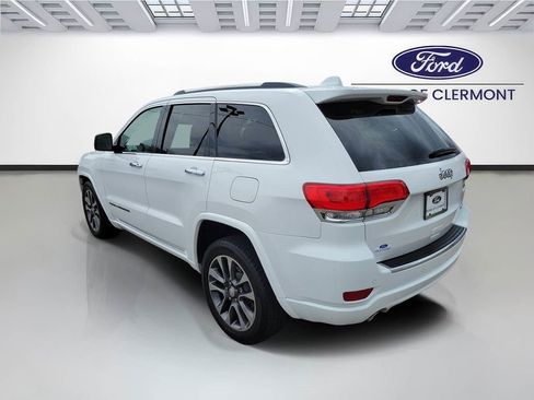 Used 2017 Jeep Grand Cherokee Overland image 3