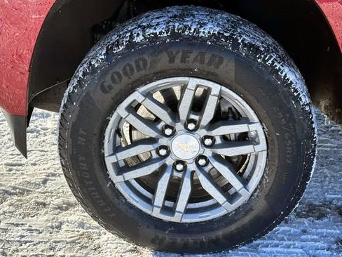 Certified 2024 Chevrolet Colorado LT w/ LT Convenience Package II image 11