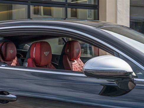 Used 2024 Bentley Continental GT Mulliner image 19