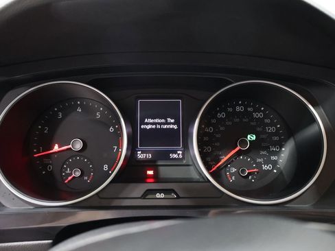 Used 2021 Volkswagen Tiguan S image 39