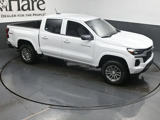 New 2026 Chevrolet Colorado LT w/ LT Convenience Package AWD/4WD image 16