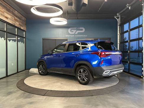 Used 2023 Kia Seltos S w/ Navigation Package AWD/4WD image 5