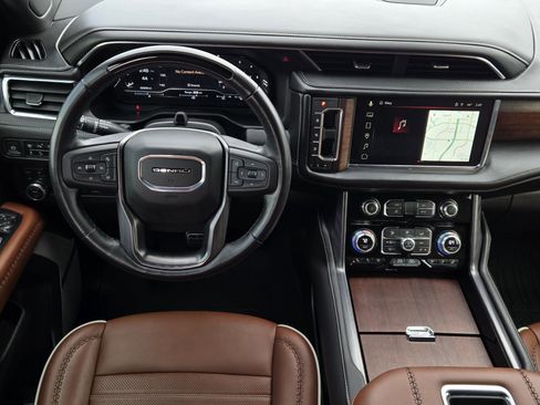 Used 2023 GMC Yukon XL Denali Ultimate image 31