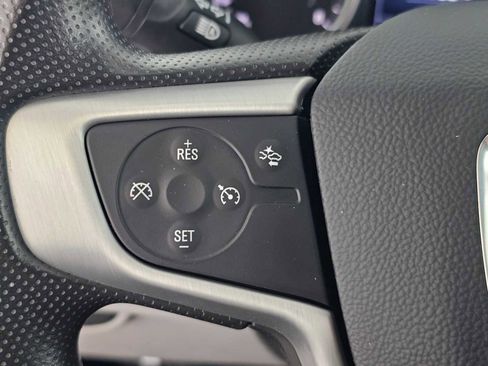 Used 2023 GMC Terrain SLE w/ Driver Convenience Package image 27