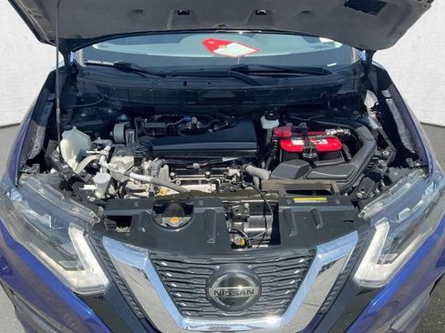Used 2019 Nissan Rogue SV AWD/4WD image 36