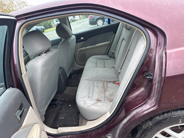 Used 2012 Ford Fusion S FWD image 18
